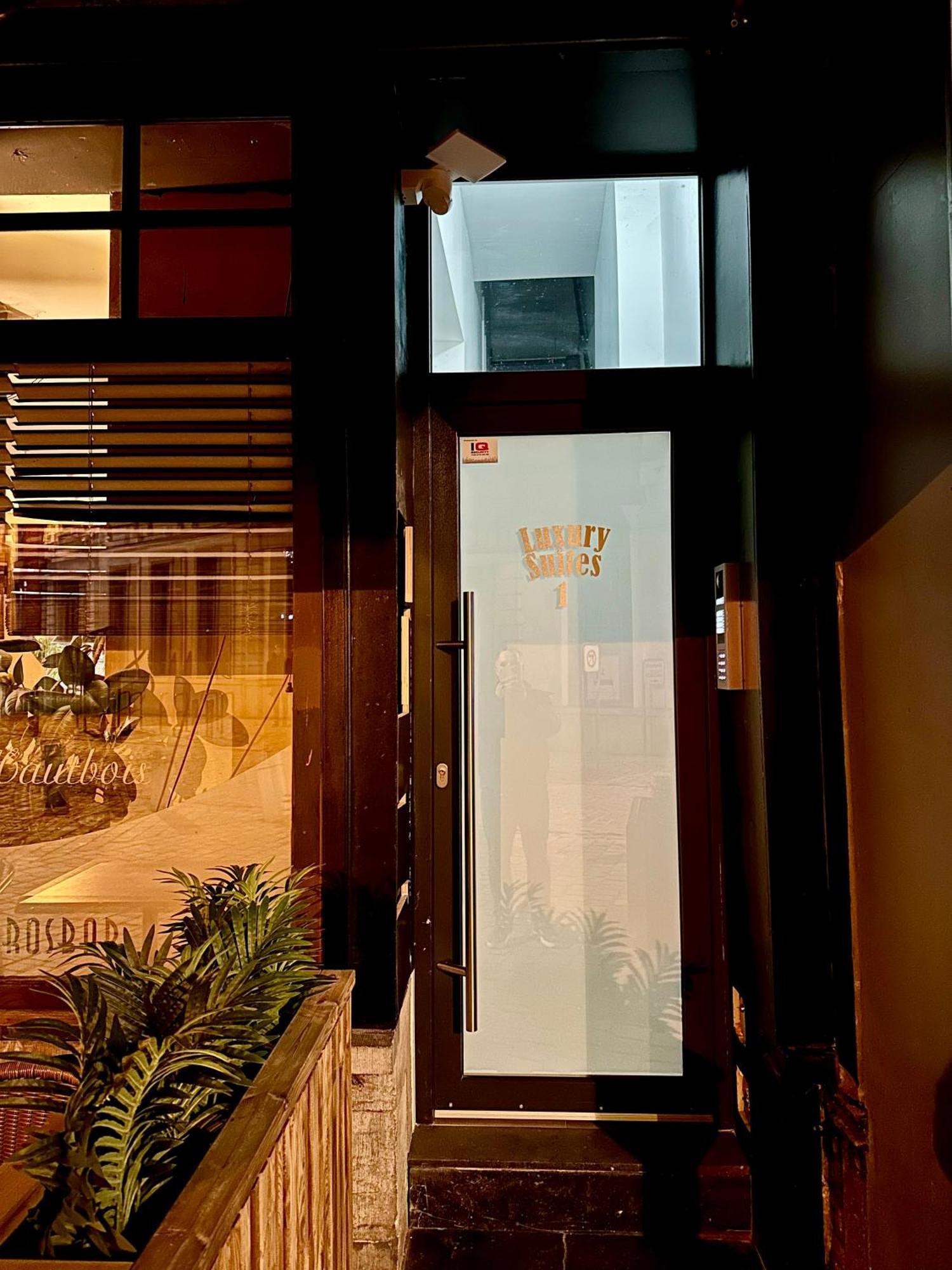 Luxury Suites Mons By Rikas Hotels Exterior photo